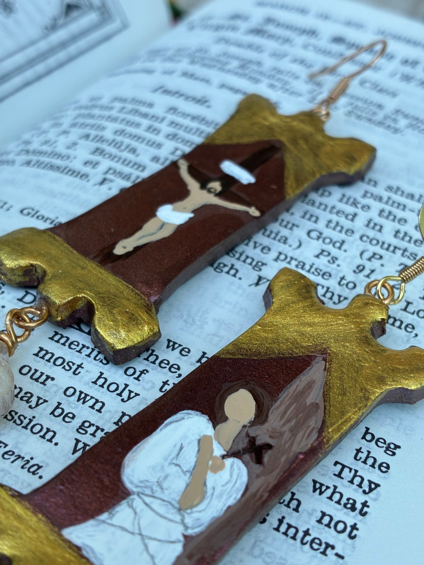 Martyr's Gaze Earrings