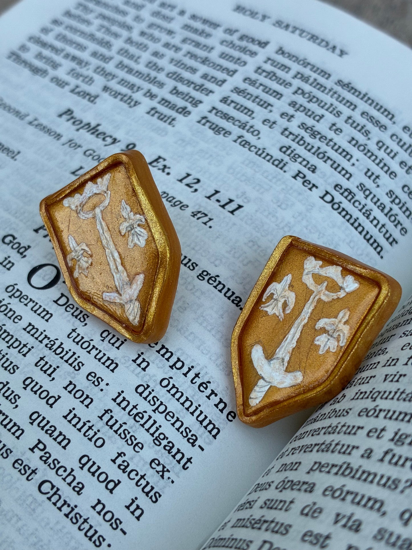 Joan's Coat of Arms Studs