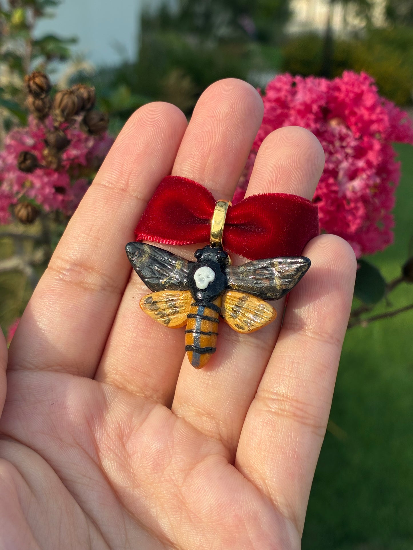 Moth Choker