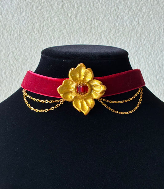 Papal Tiara Choker